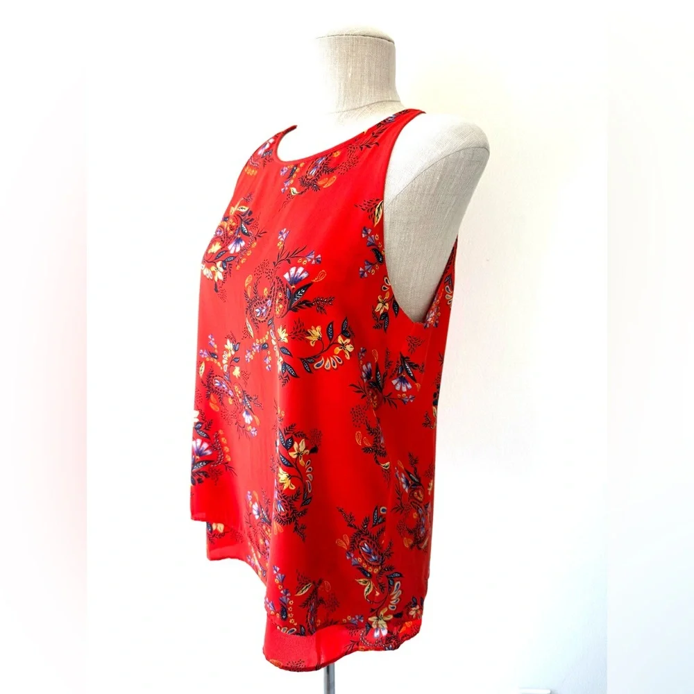 Emma & Olivia Red Floral Sleeveless Layered Flowy Lightweight Crepe Boho Top - Picture 3 of 8